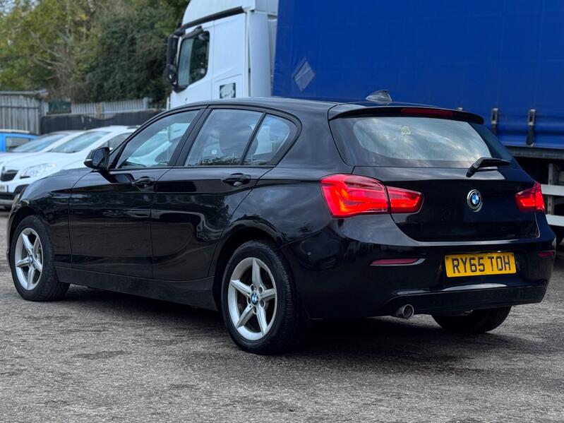 BMW 1 SERIES
