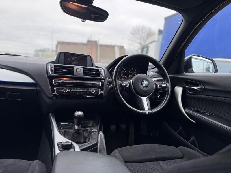 BMW 1 SERIES