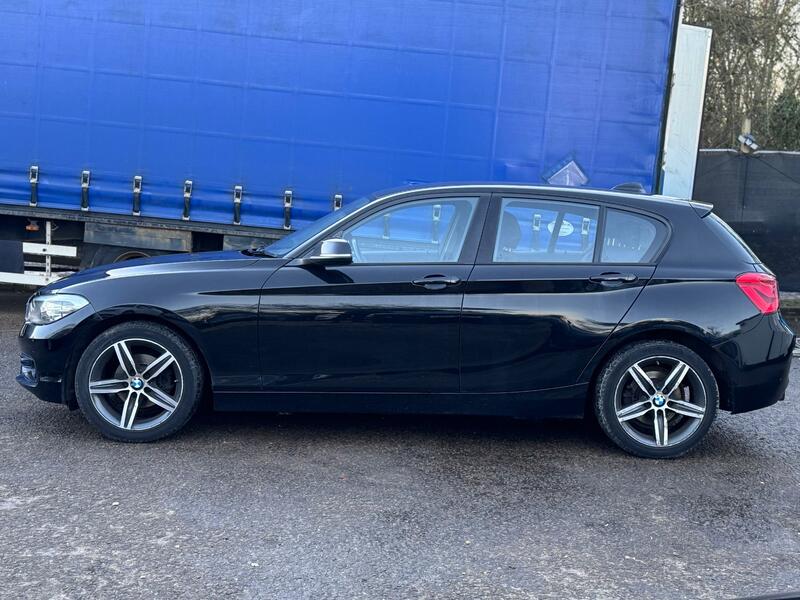 BMW 1 SERIES